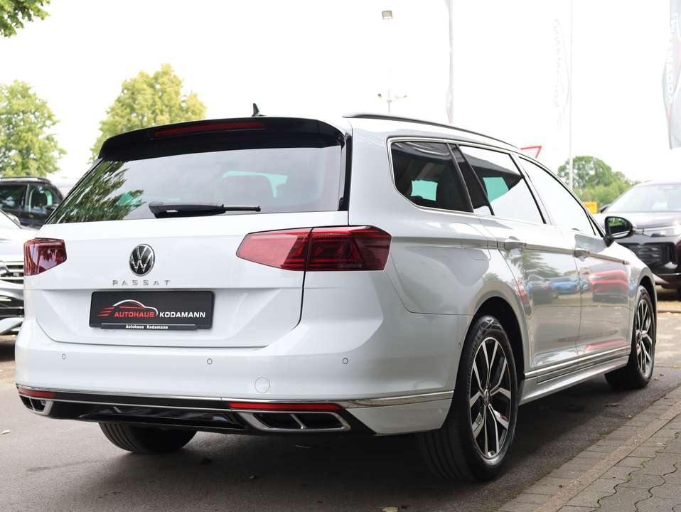 Volkswagen Passat Variant - Imagem 11