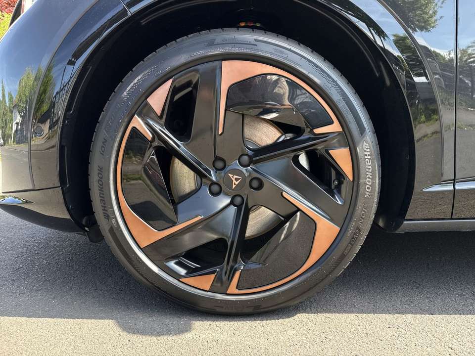 CUPRA Tavascan - Imagem 7