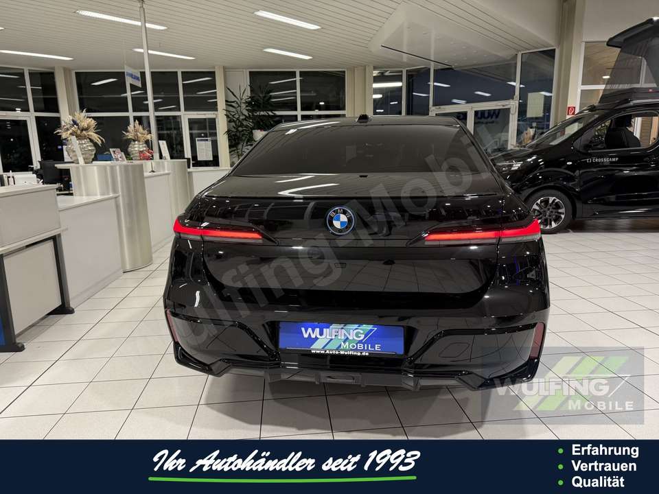 BMW 750 - Imagem 6