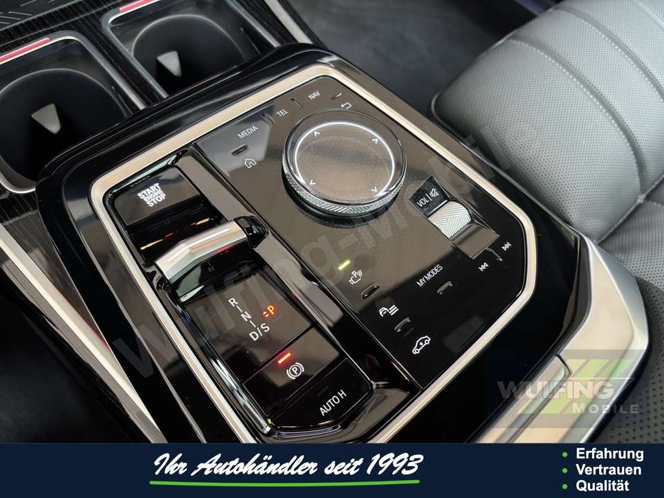 BMW 750 - Imagem 12