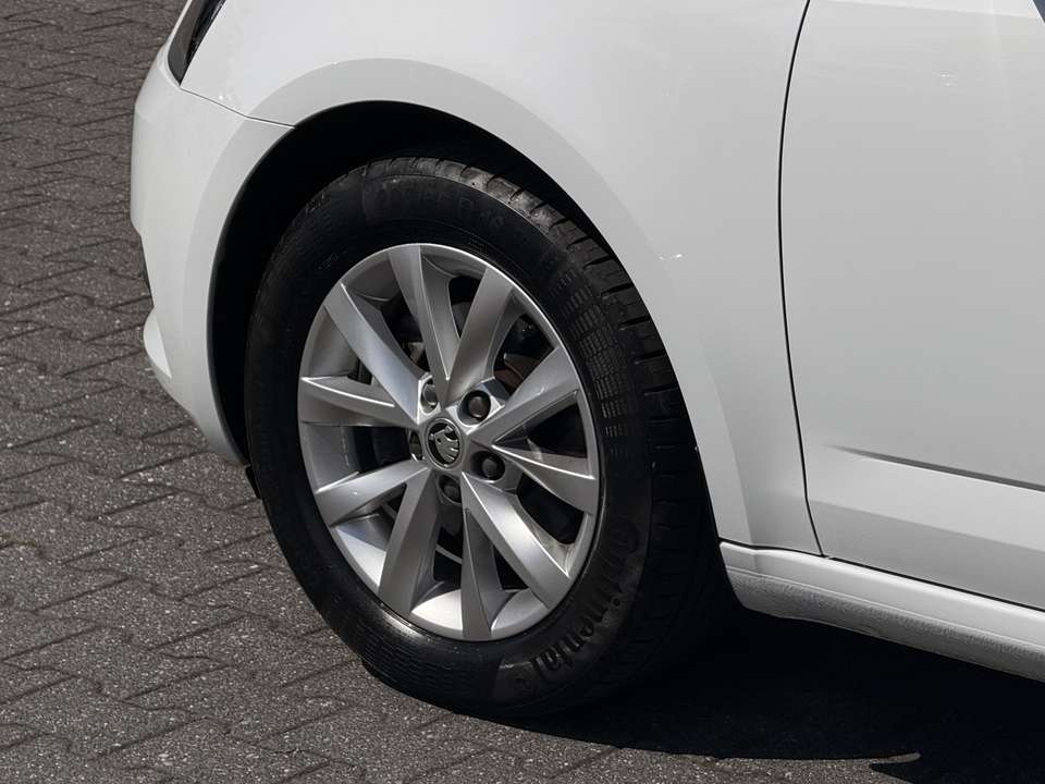 Skoda Octavia - Imagem 12