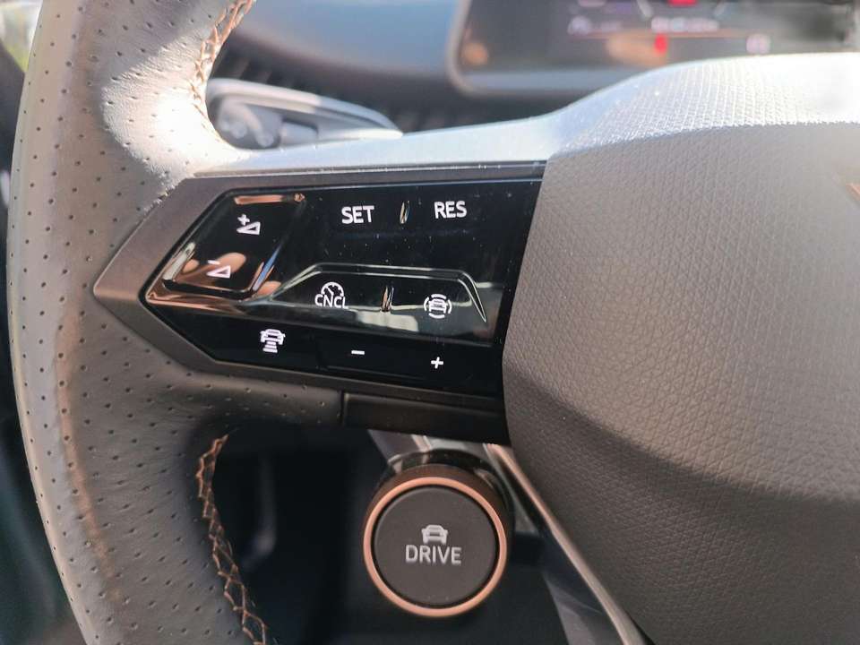 CUPRA Tavascan - Imagem 13