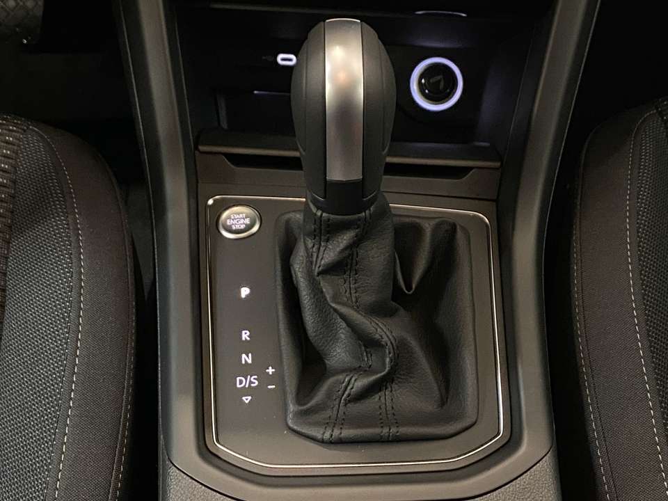 Volkswagen Touran - Imagem 8