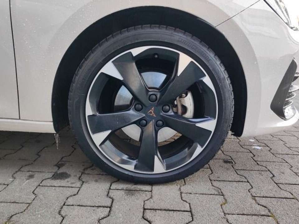 CUPRA Leon - Imagem 7