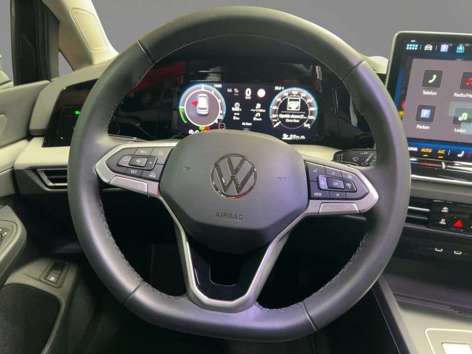 Volkswagen Golf - Imagem 13