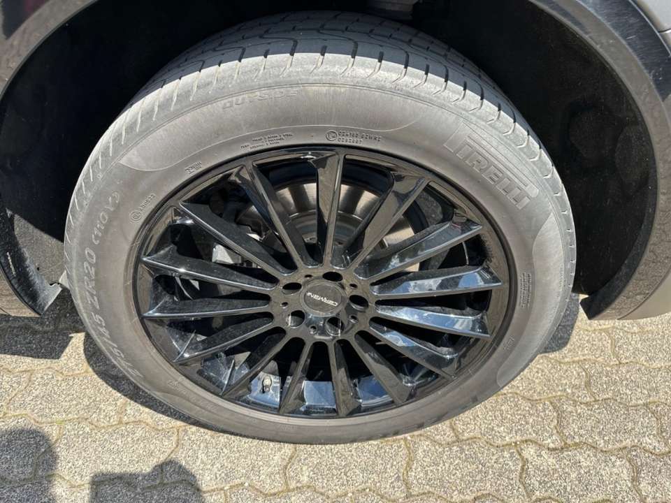 Volkswagen Touareg - Imagem 9