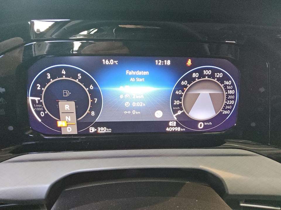 Volkswagen Golf Variant - Imagem 9
