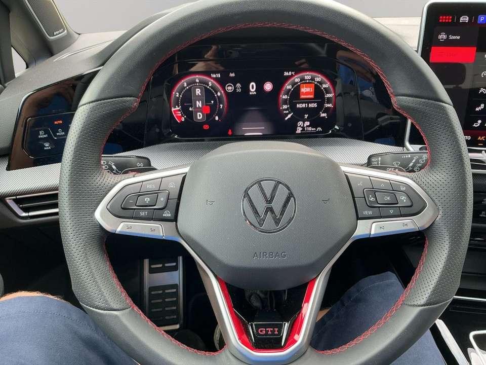 Volkswagen Golf GTI - Imagem 14