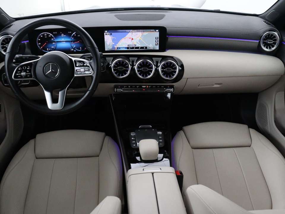 Mercedes-Benz CLA 180 - Imagem 9