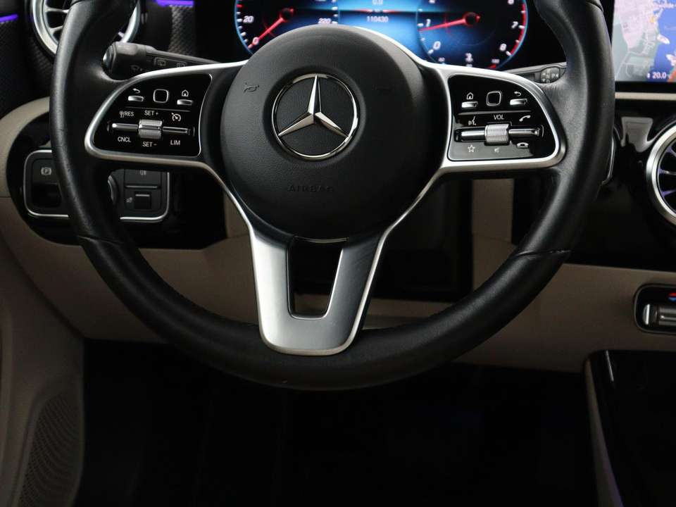 Mercedes-Benz CLA 180 - Imagem 10