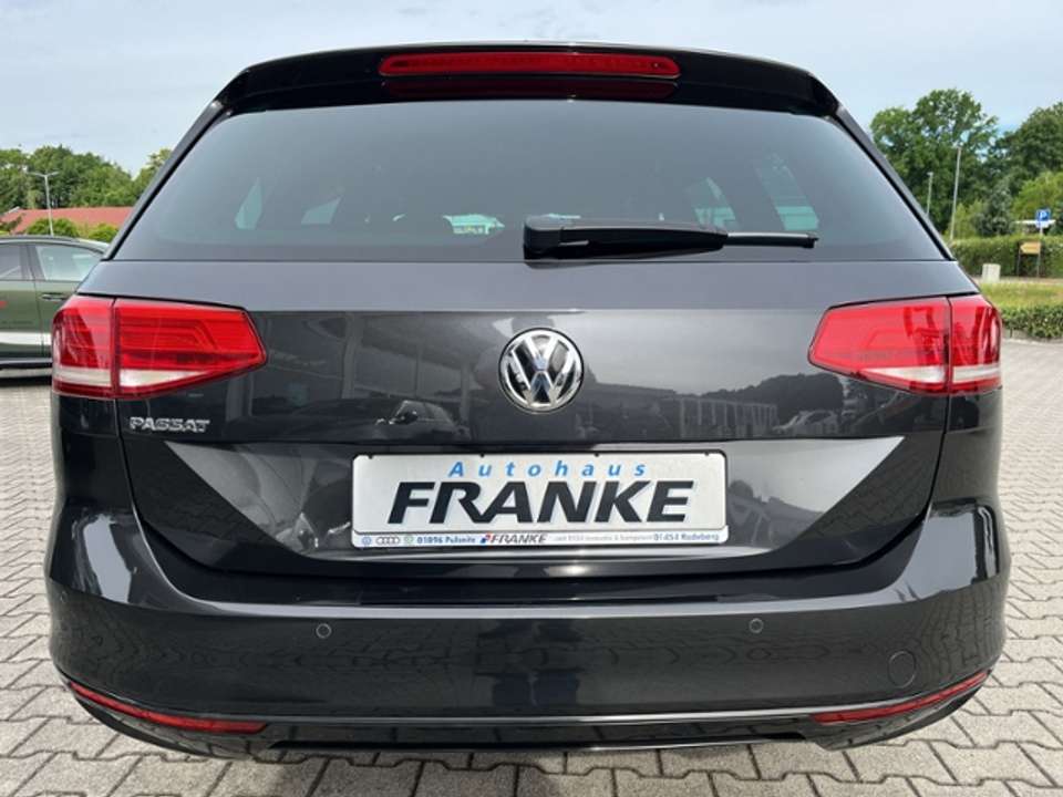 Volkswagen Passat Variant - Imagem 9