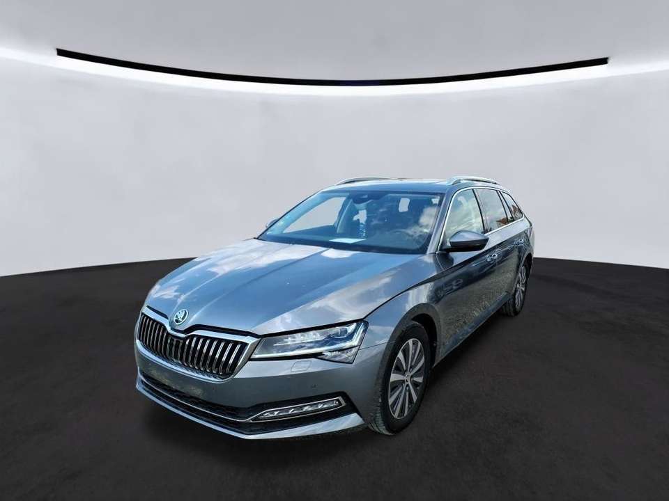 Skoda Superb - Imagem 2