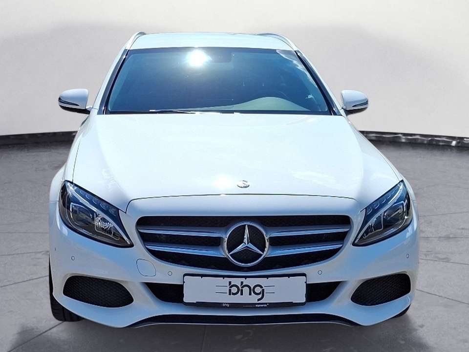 Mercedes-Benz C 220 - Imagem 7