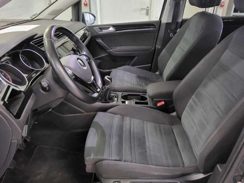 Volkswagen Touran - Imagem 5