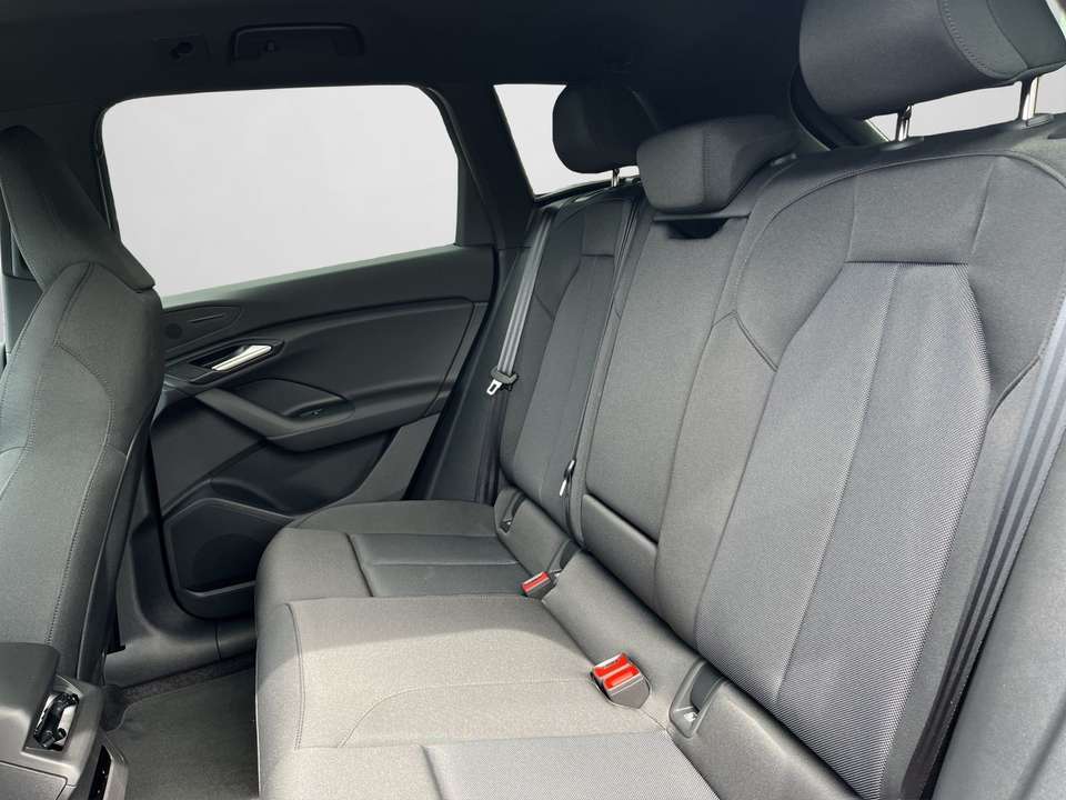 Audi Q6 e-tron - Imagem 14