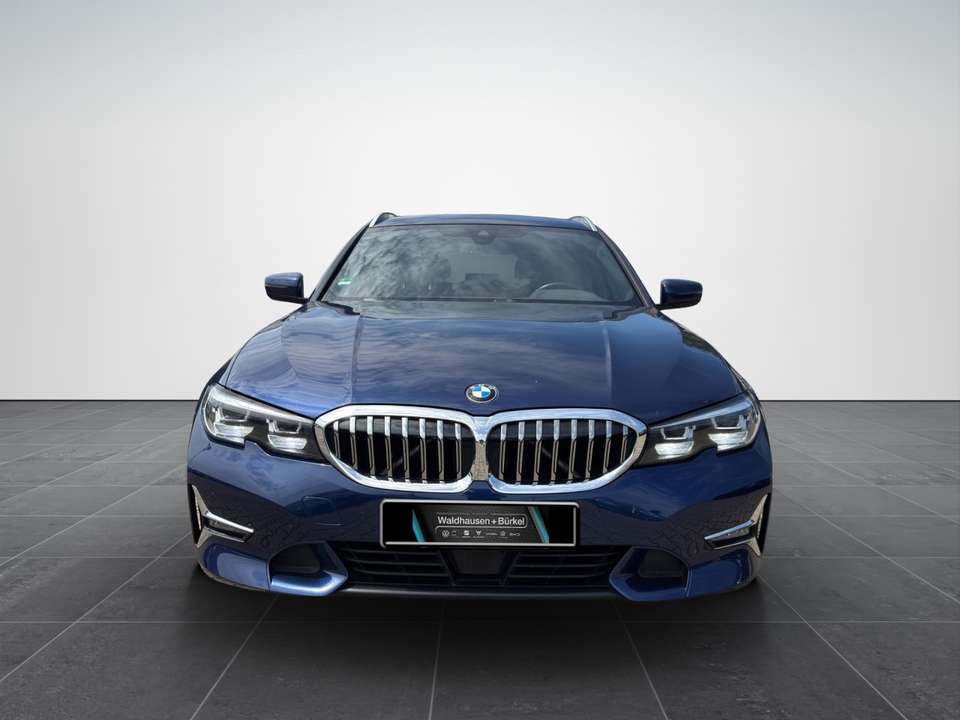 BMW 320 - Imagem 2