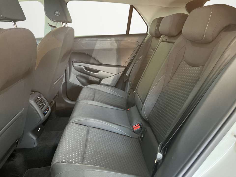 Volkswagen T-Roc - Imagem 13