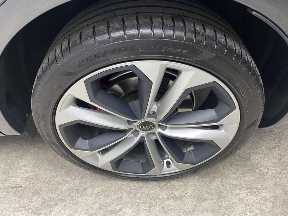 Audi SQ5 - Imagem 13