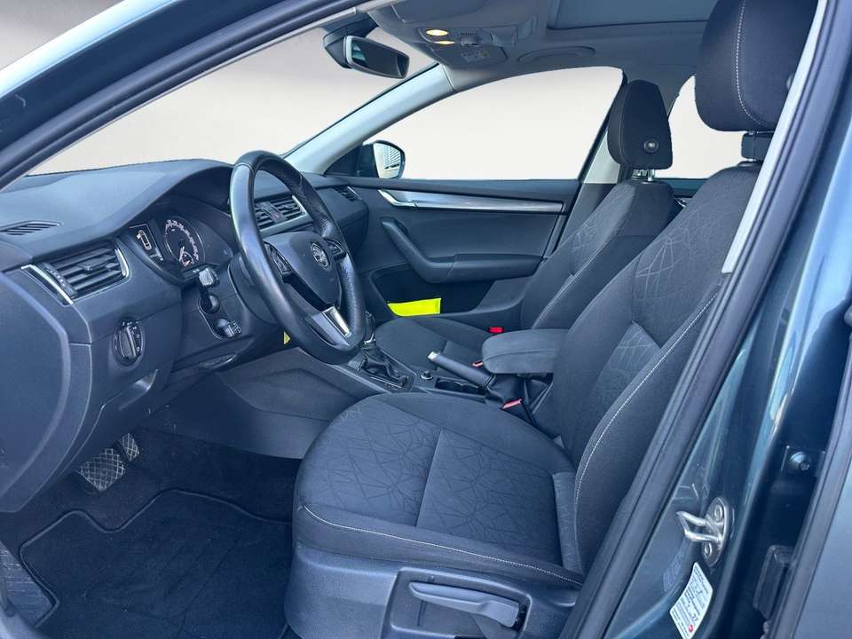 Skoda Octavia - Imagem 8