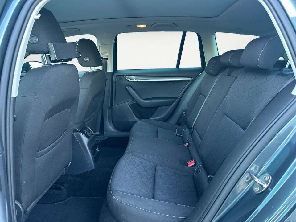 Skoda Octavia - Imagem 14