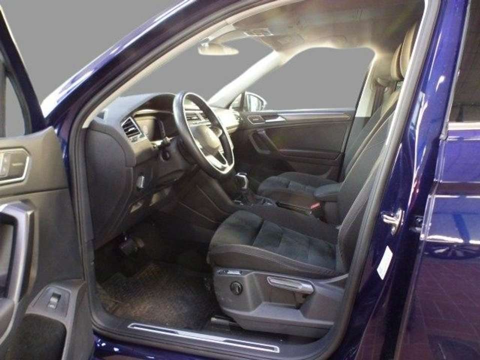 Volkswagen Tiguan Allspace - Imagem 5