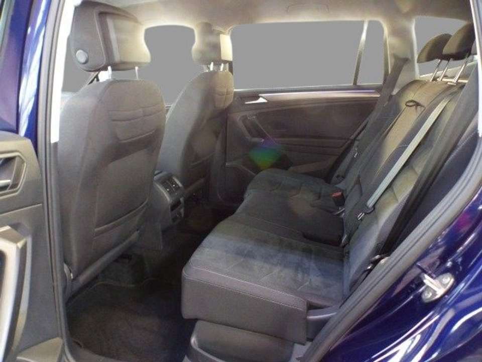 Volkswagen Tiguan Allspace - Imagem 7