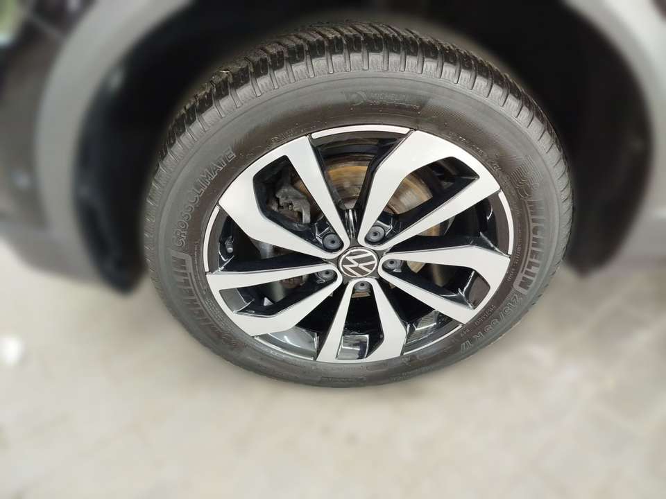 Volkswagen T-Roc - Imagem 4
