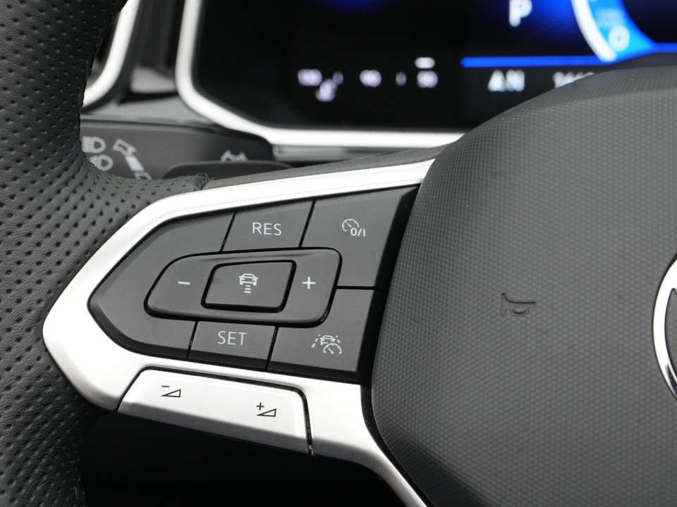 Volkswagen T-Roc - Imagem 8