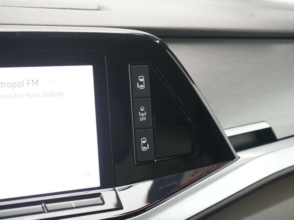 Volkswagen T7 Multivan - Imagem 9