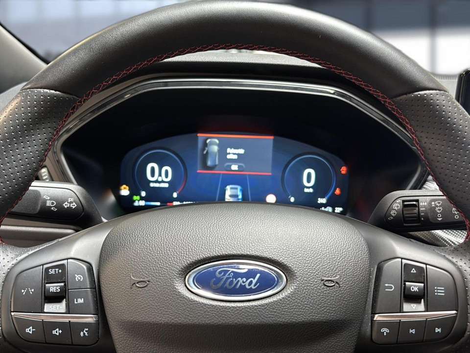 Ford Kuga - Imagem 14