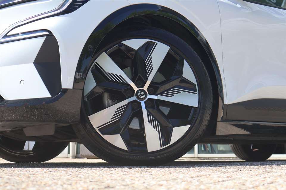 Renault Megane E-Tech - Imagem 5