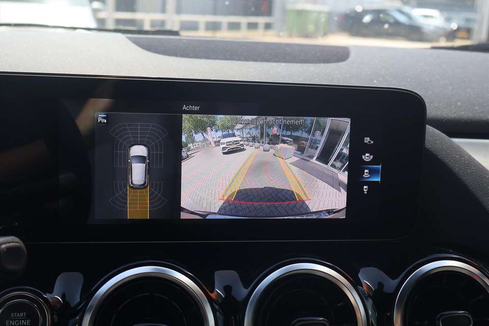 Mercedes-Benz GLA 200 - Imagem 8