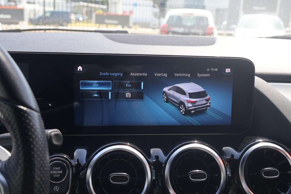 Mercedes-Benz GLA 200 - Imagem 16
