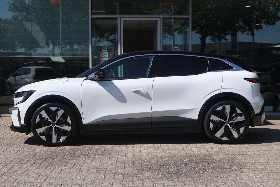 Renault Megane E-Tech - Imagem 17