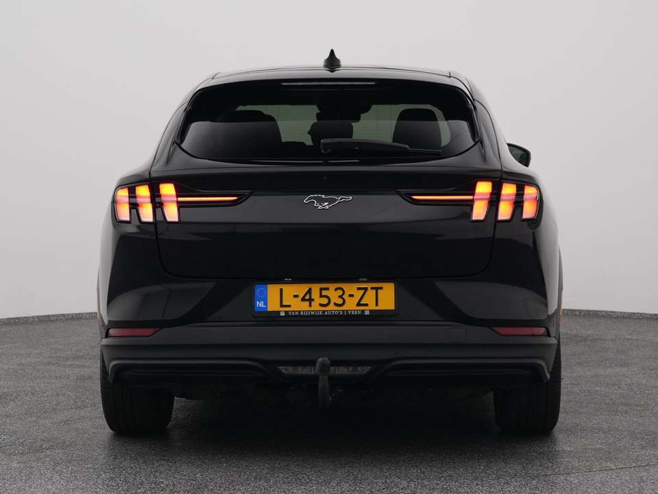Ford Mustang Mach-E - Imagem 11