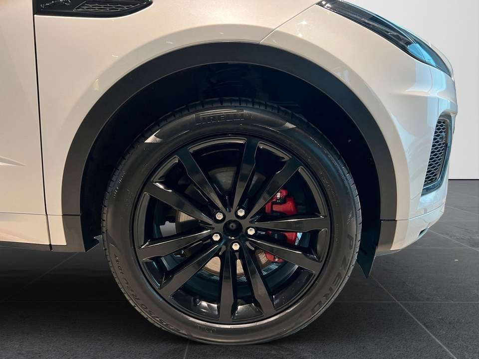 Jaguar E-Pace - Imagem 4