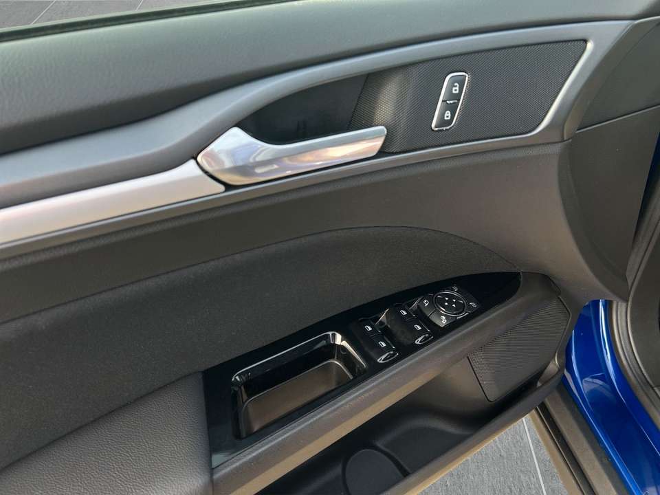 Ford Mondeo - Imagem 9