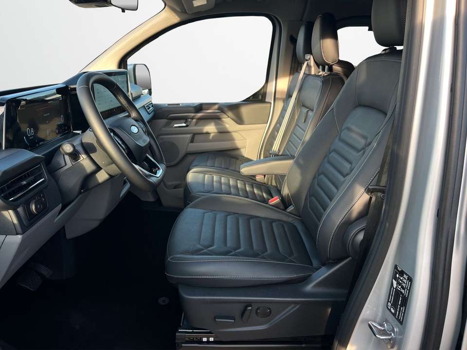 Ford Tourneo Custom - Imagem 10