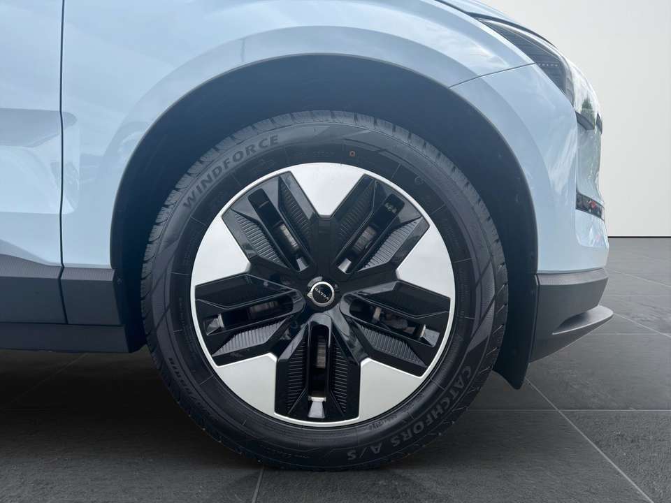 Volvo EX30 - Imagem 4