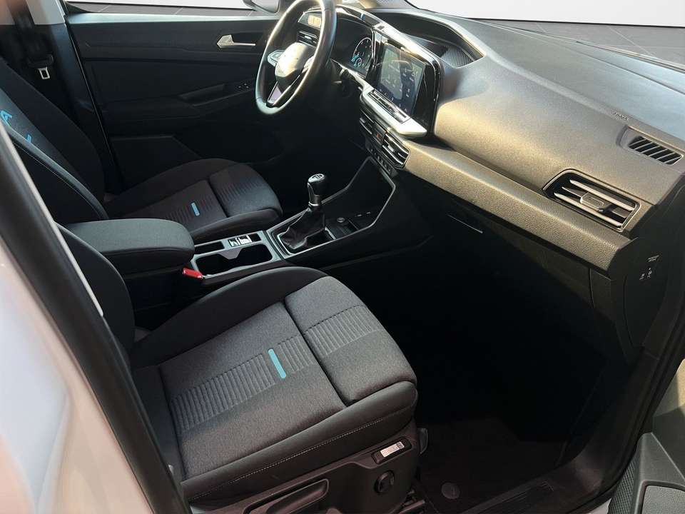 Ford Grand Tourneo - Imagem 11