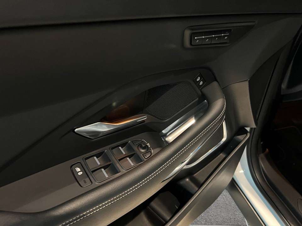Jaguar E-Pace - Imagem 10