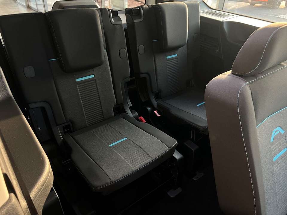 Ford Grand Tourneo - Imagem 13