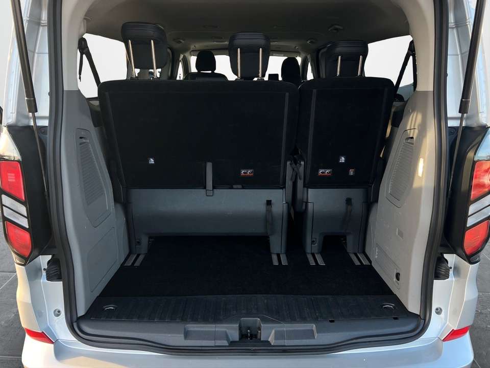 Ford Tourneo Custom - Imagem 15