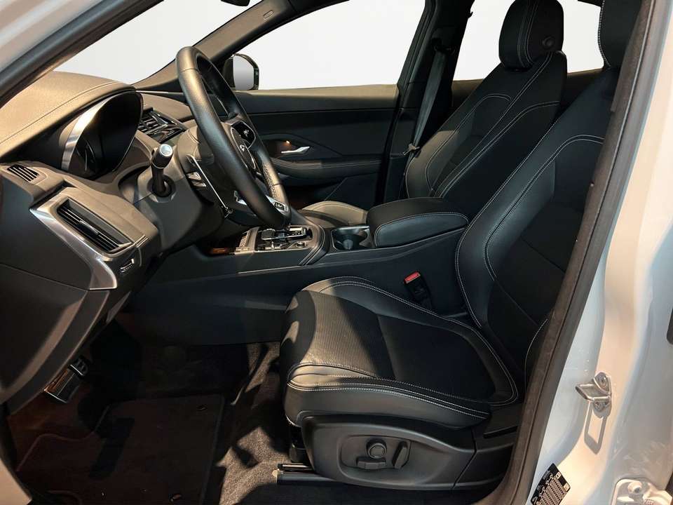 Jaguar E-Pace - Imagem 11