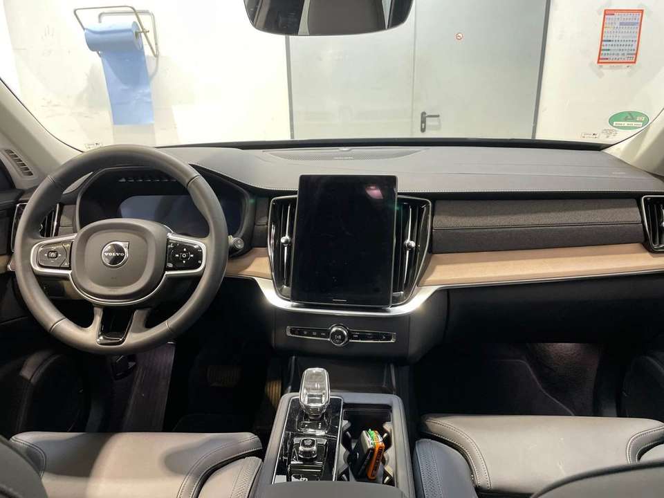 Volvo XC90 - Imagem 5