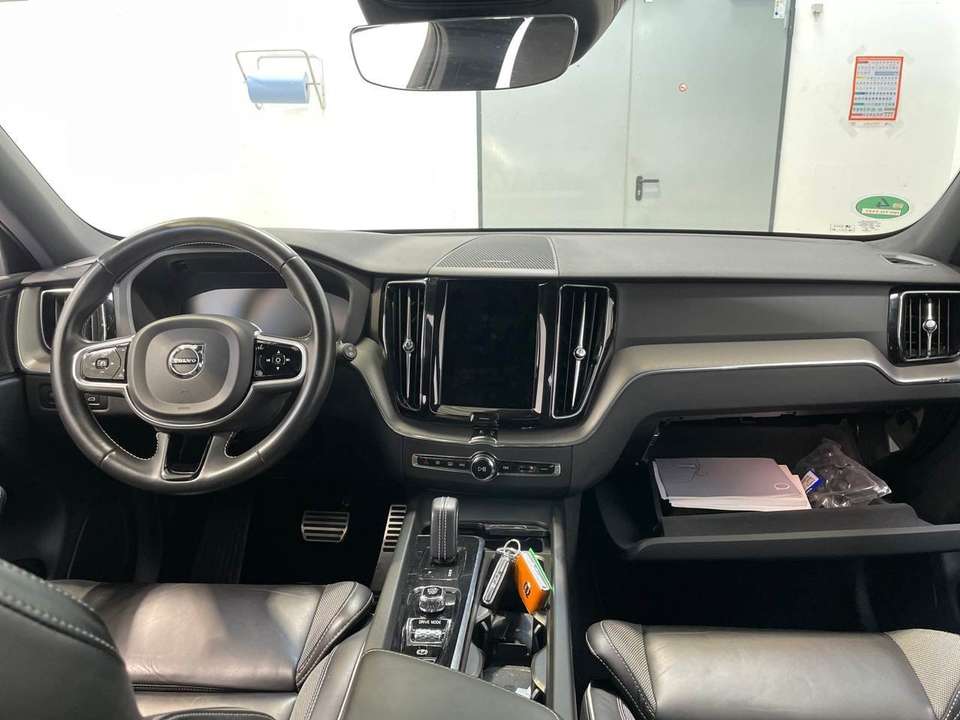 Volvo XC60 - Imagem 5