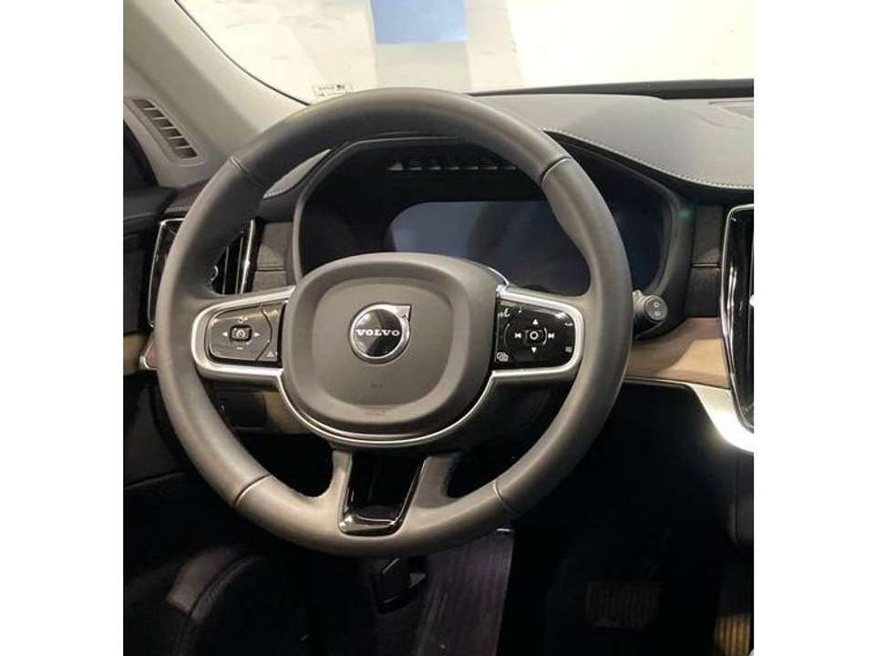Volvo XC90 - Imagem 9