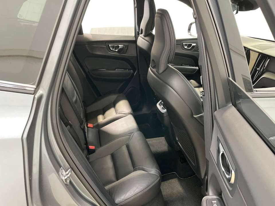 Volvo XC60 - Imagem 10