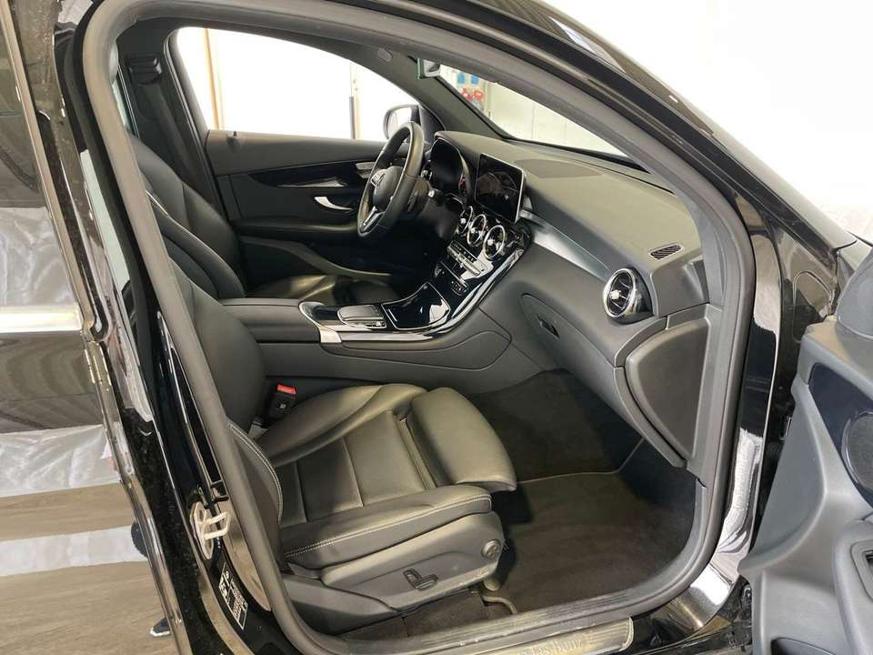 Mercedes-Benz GLC 400 - Imagem 9
