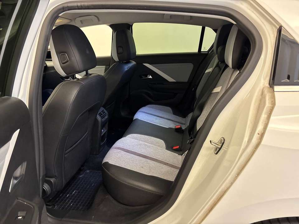 Opel Astra - Imagem 11